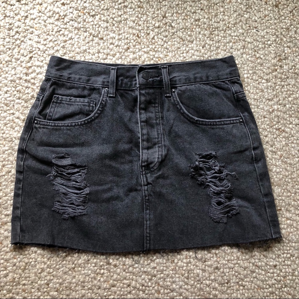 BRAND NEW DENIM SKIRT SIZE SMALL